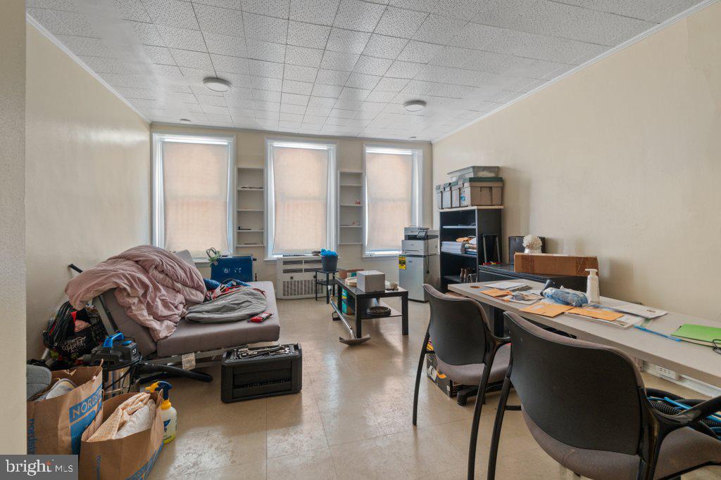 CHARLES VILLAGE - Commercial Sale