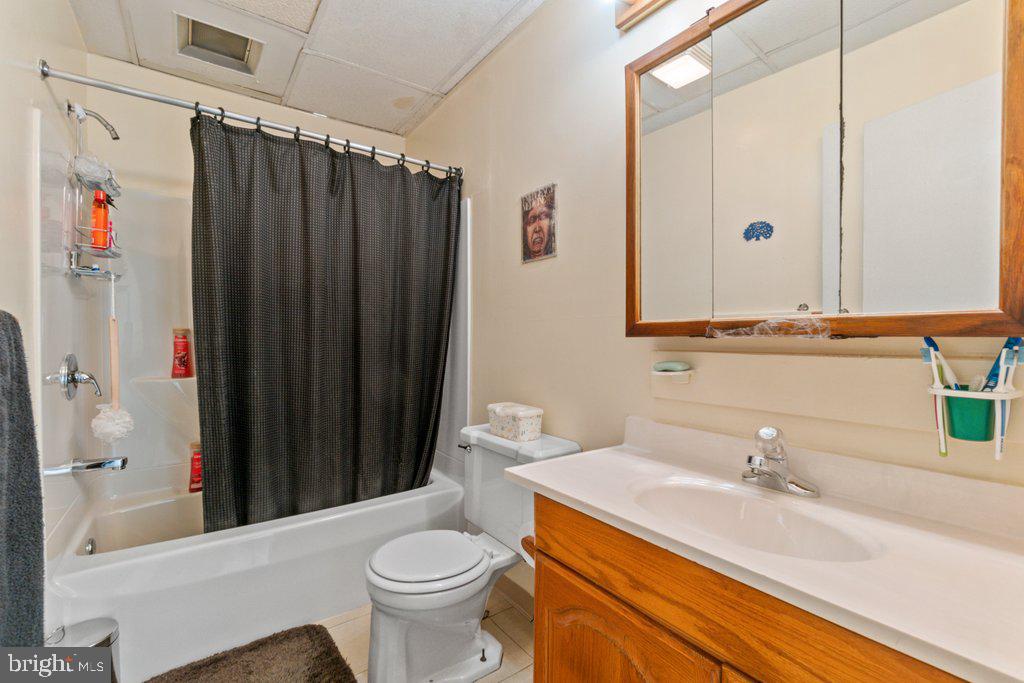 CHARLES VILLAGE - Commercial Sale