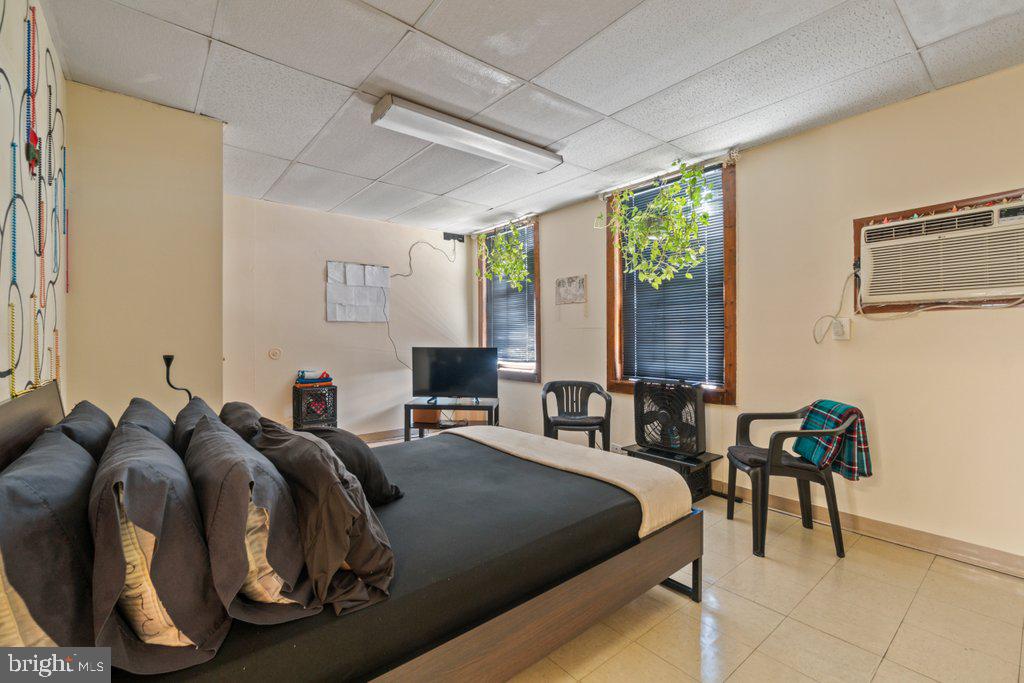 CHARLES VILLAGE - Commercial Sale