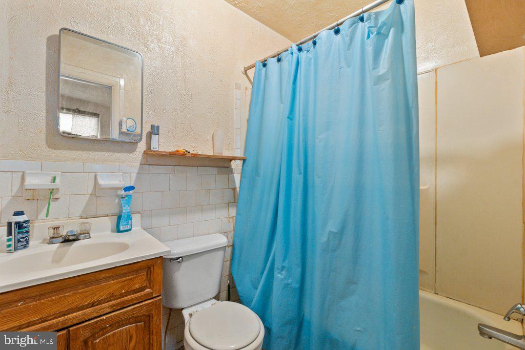 CHARLES VILLAGE - Commercial Sale