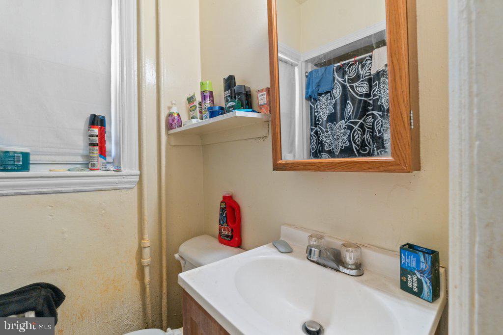 CHARLES VILLAGE - Commercial Sale
