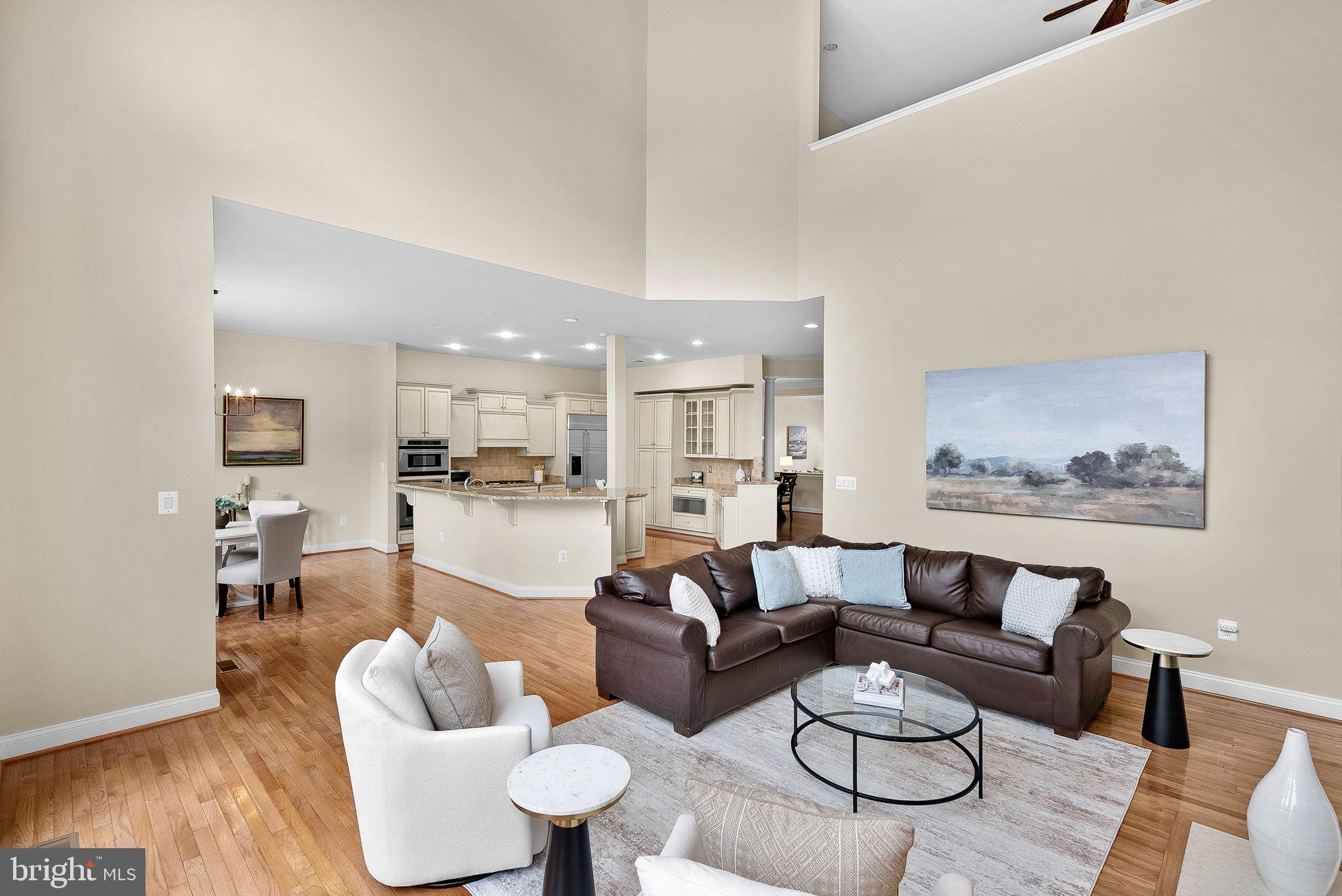 RIVER CREEK - Residential