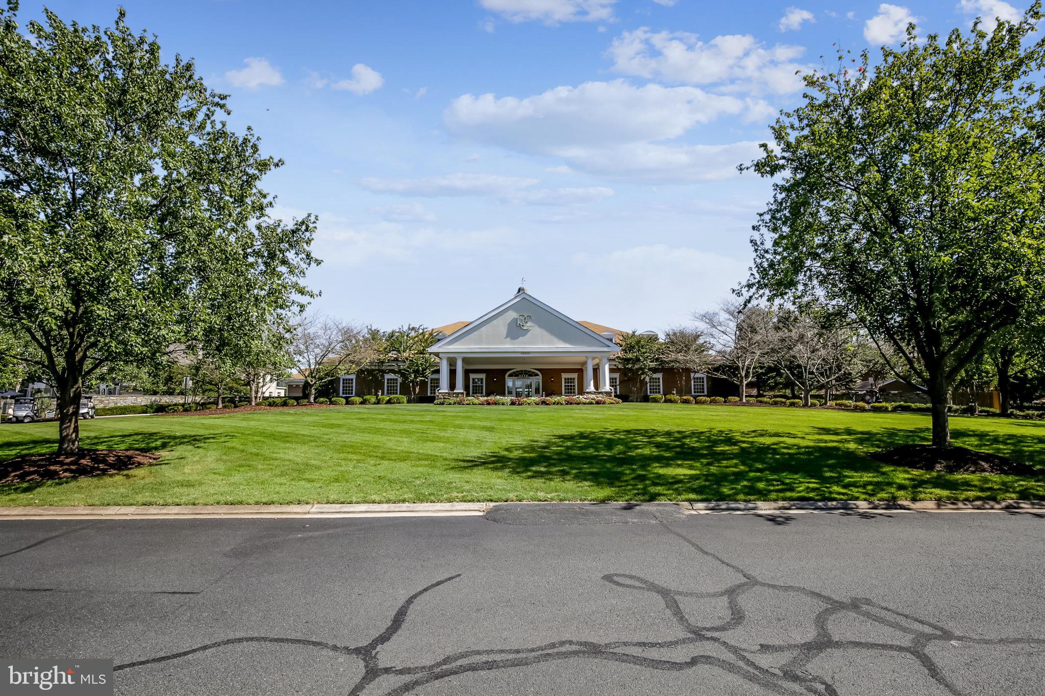 RIVER CREEK - Residential