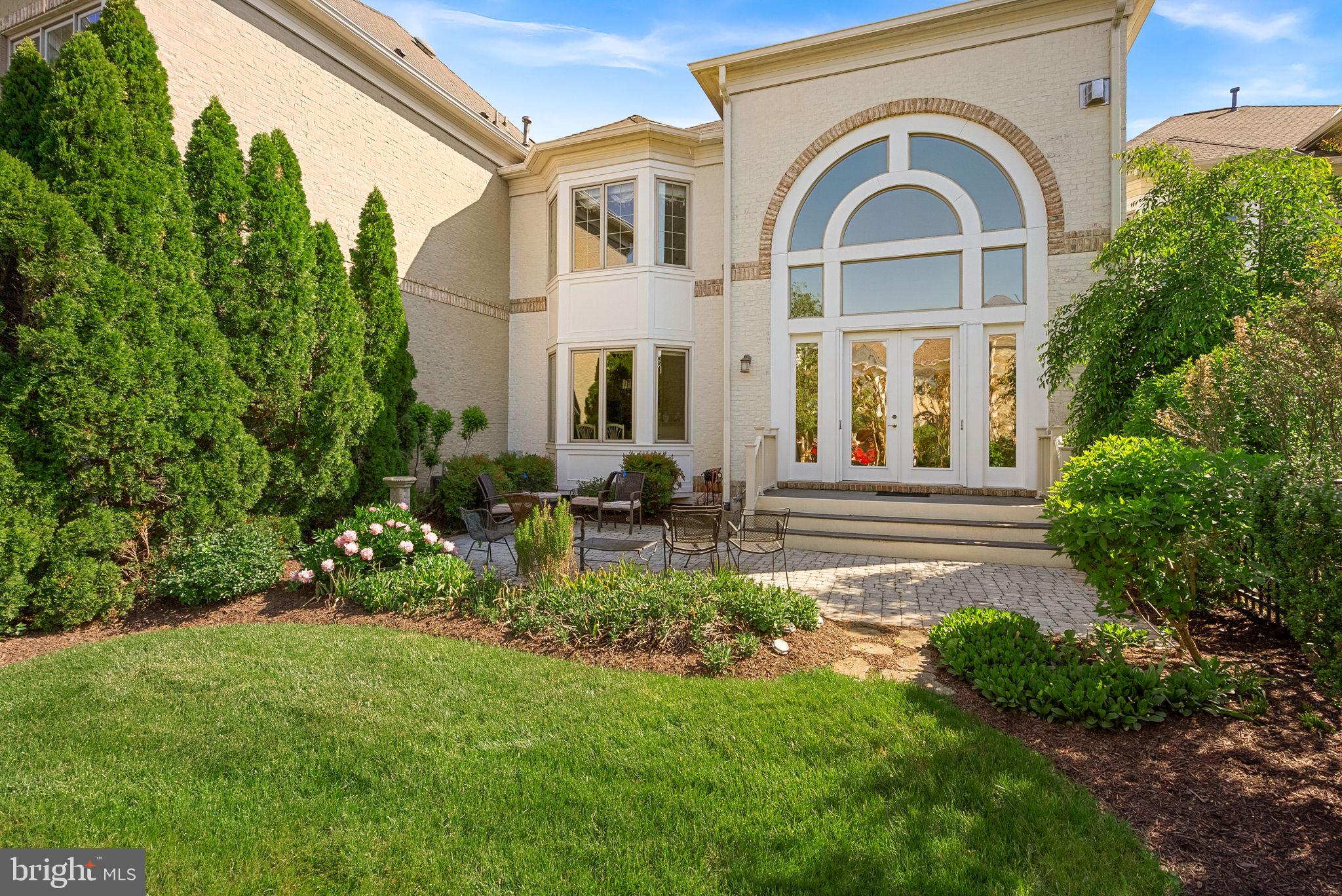 RIVER CREEK - Residential