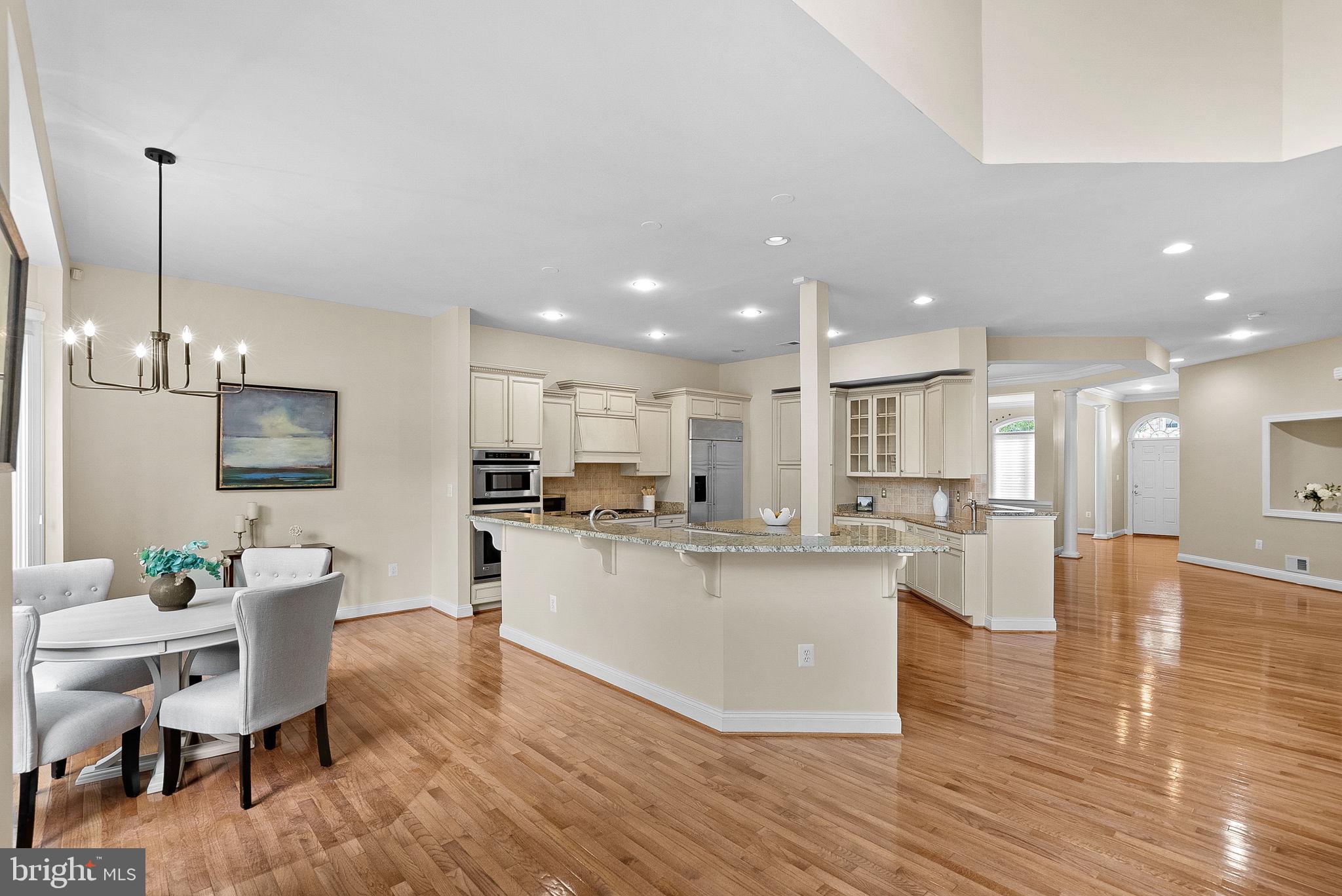 RIVER CREEK - Residential