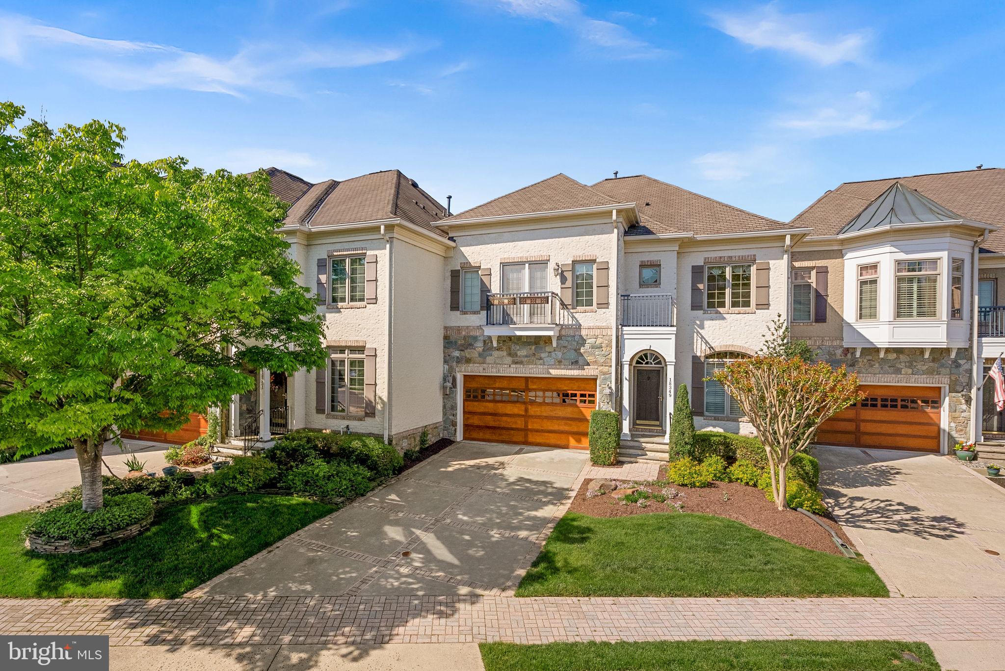 RIVER CREEK - Residential