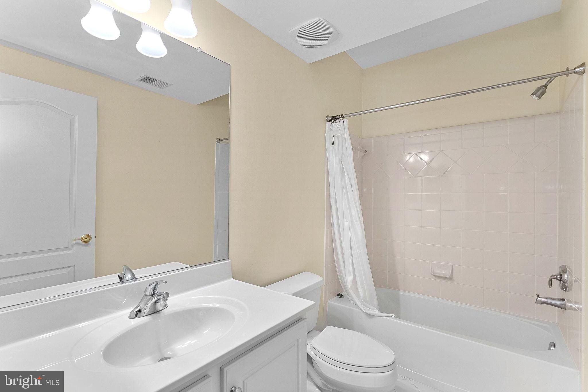 RIVER CREEK - Residential