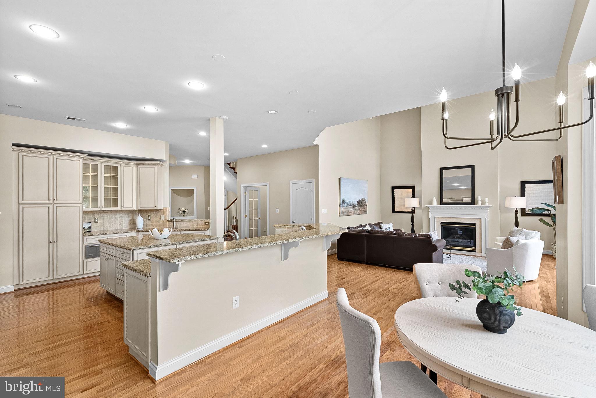 RIVER CREEK - Residential