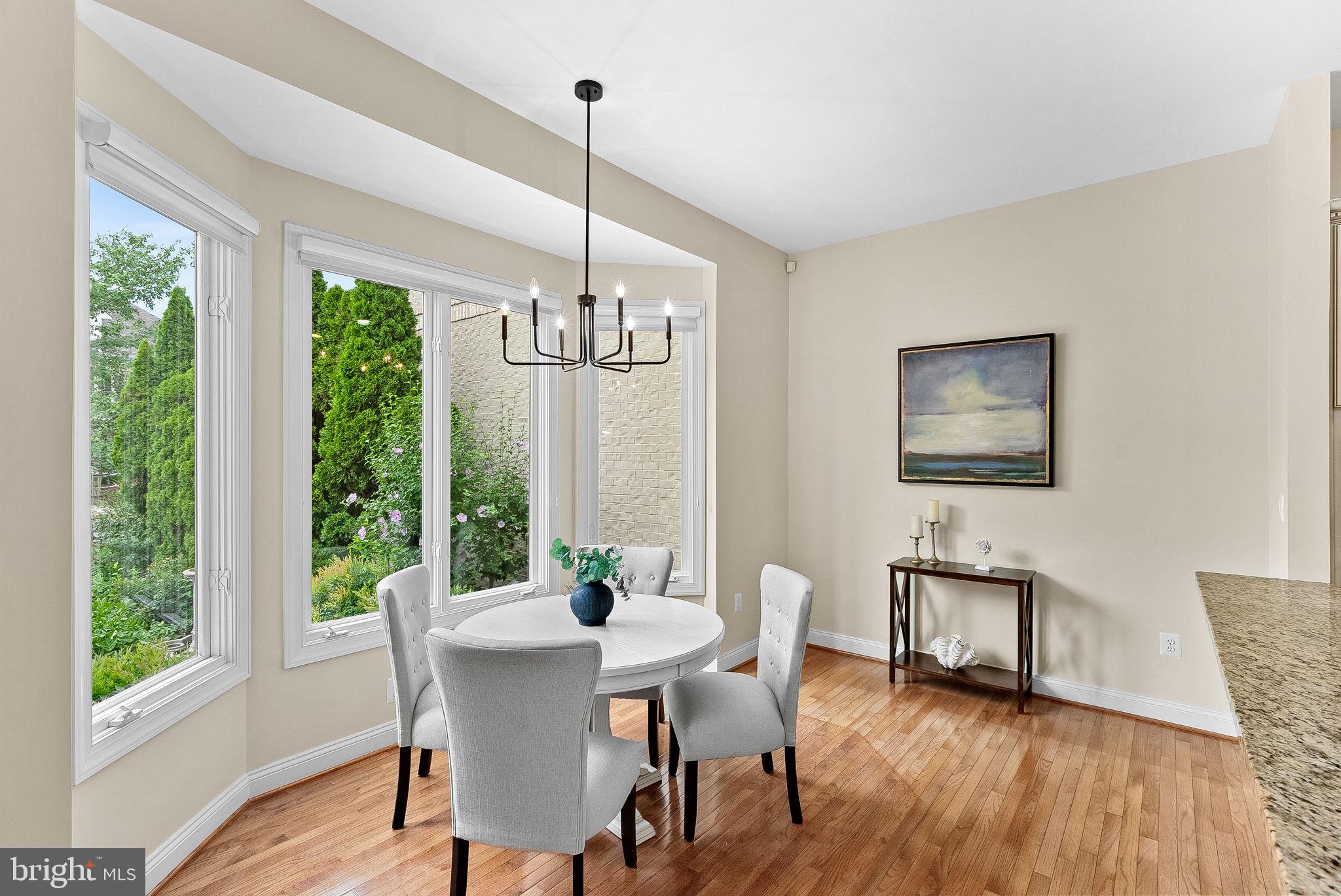 RIVER CREEK - Residential