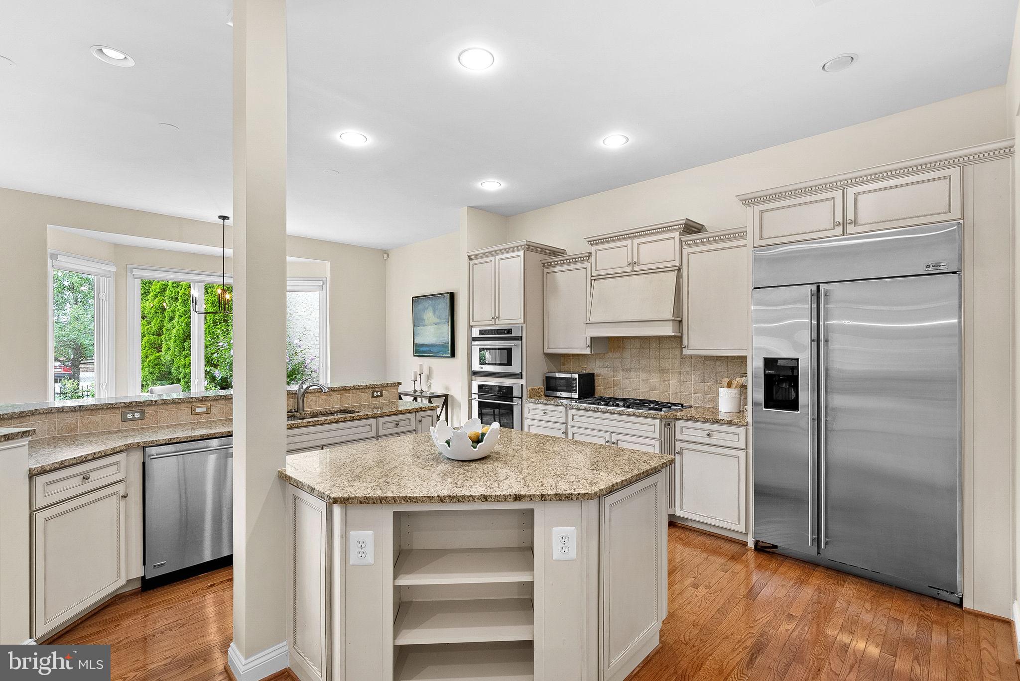 RIVER CREEK - Residential