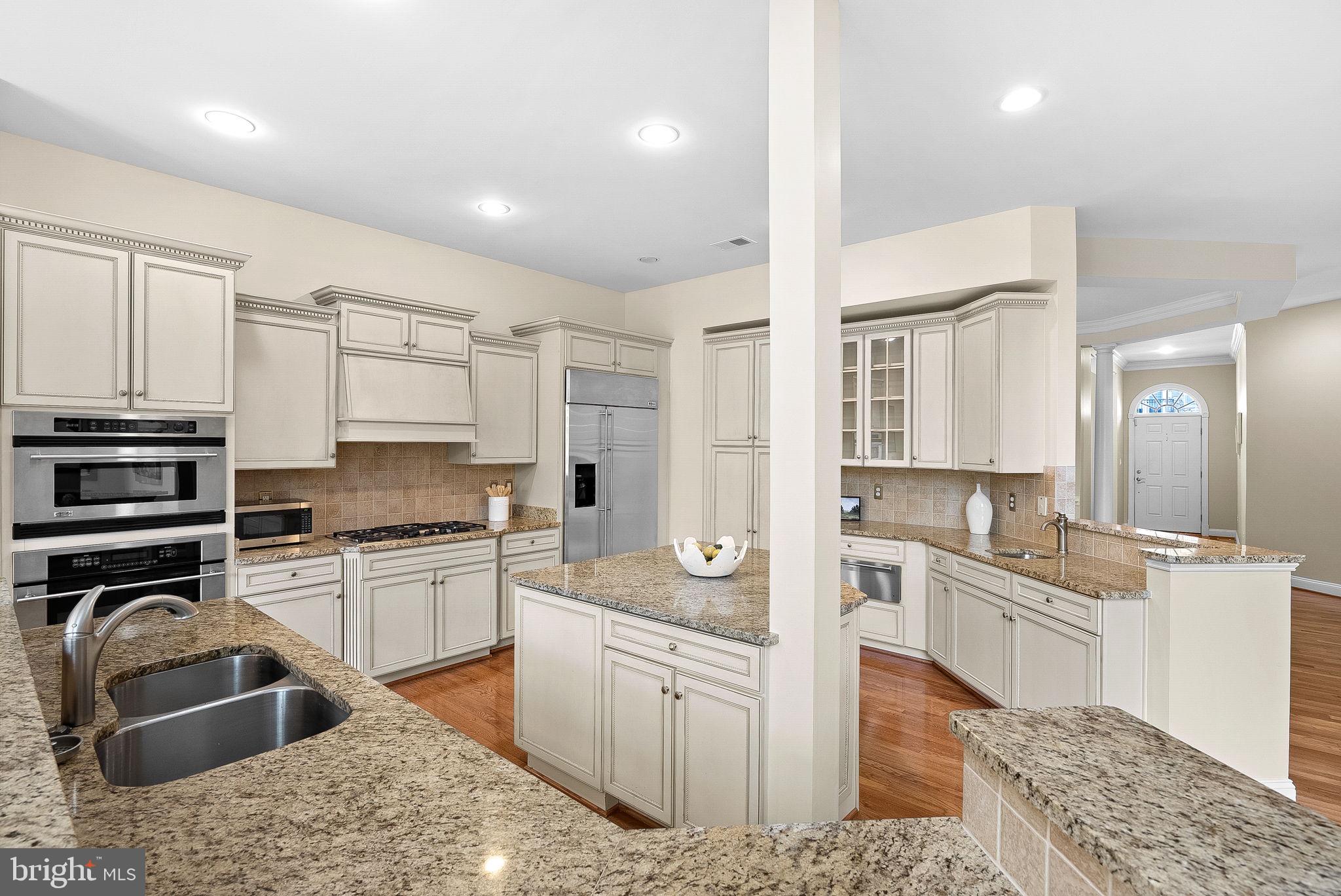 RIVER CREEK - Residential