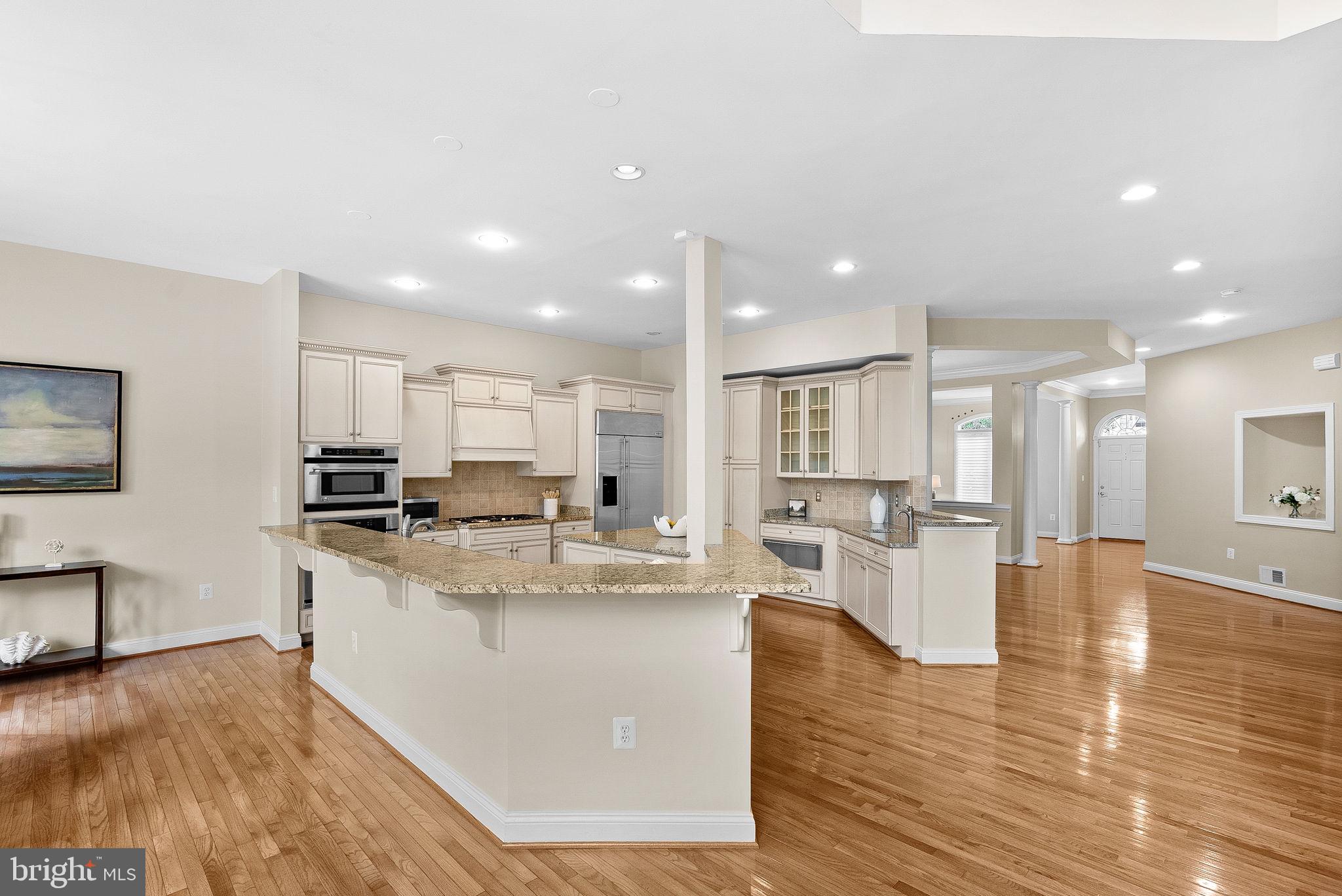 RIVER CREEK - Residential