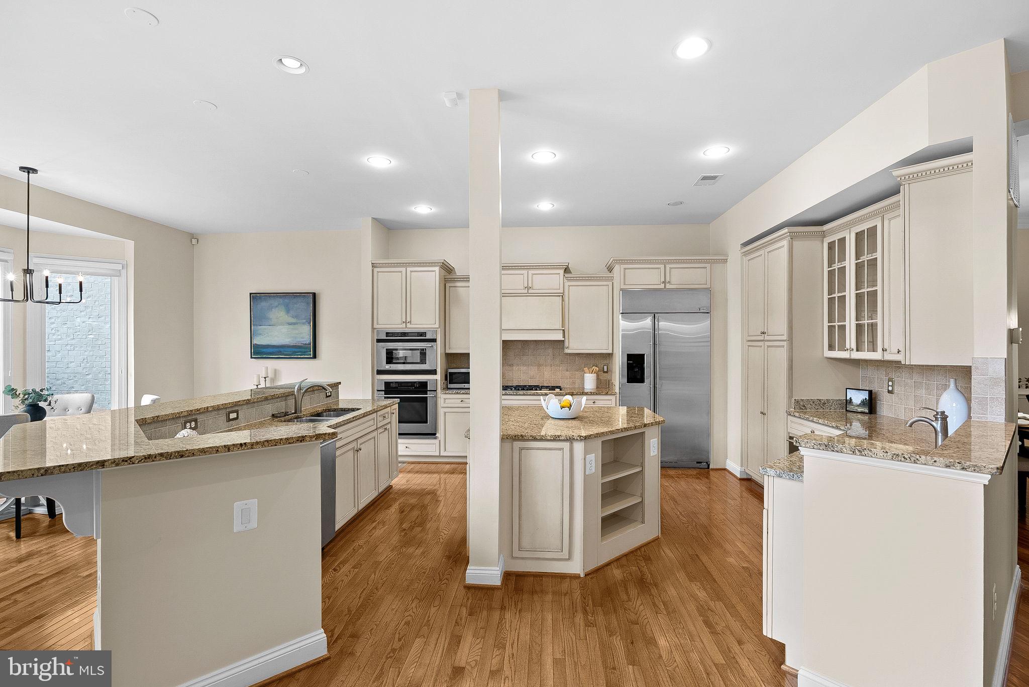 RIVER CREEK - Residential