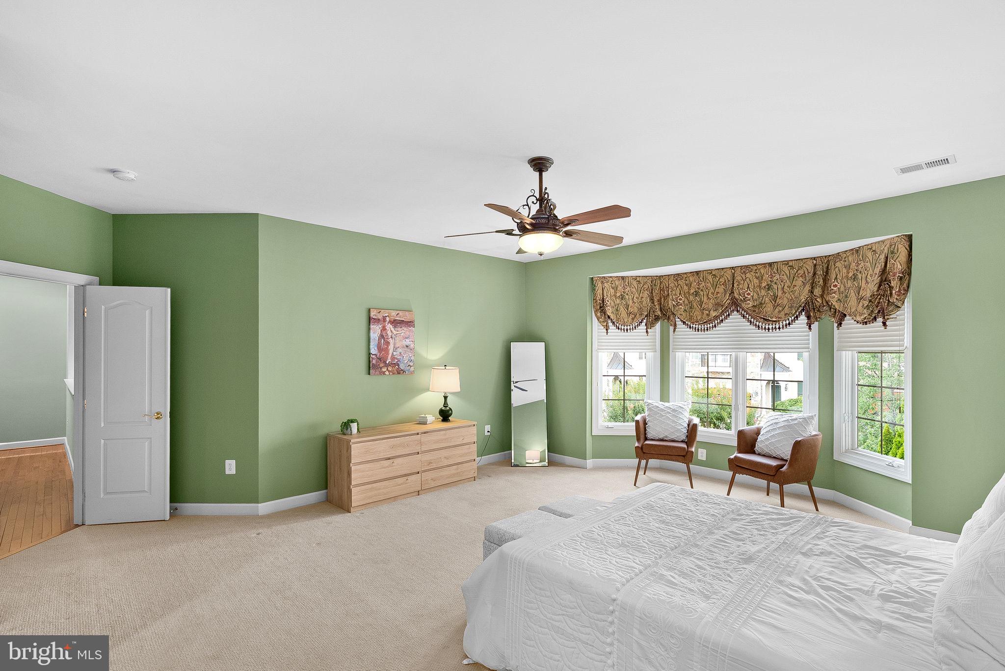 RIVER CREEK - Residential