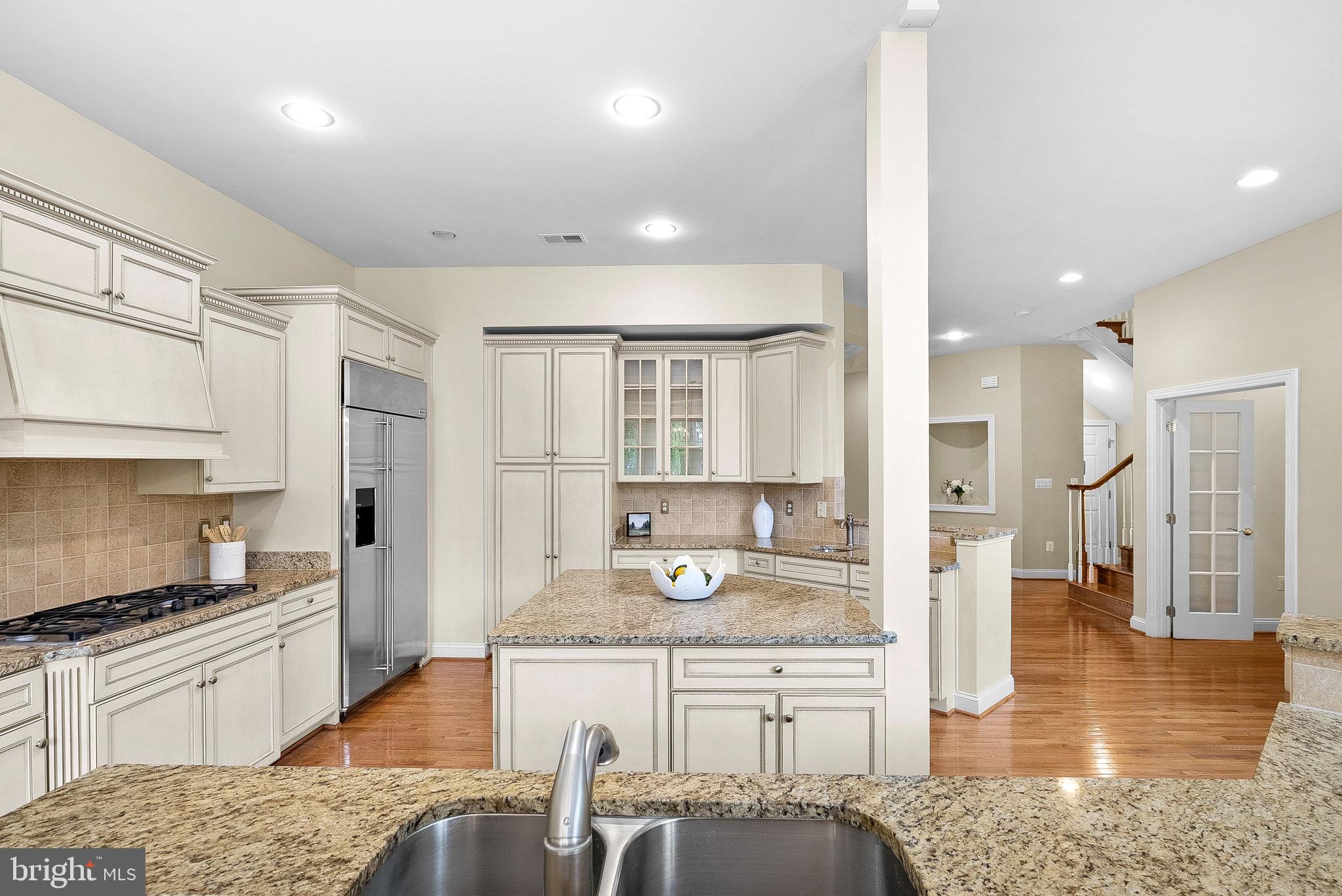 RIVER CREEK - Residential