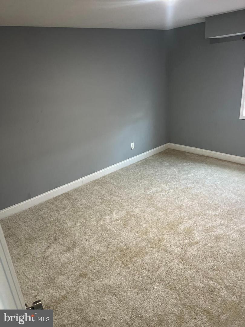 VALLEY HEIGHTS - Residential Lease