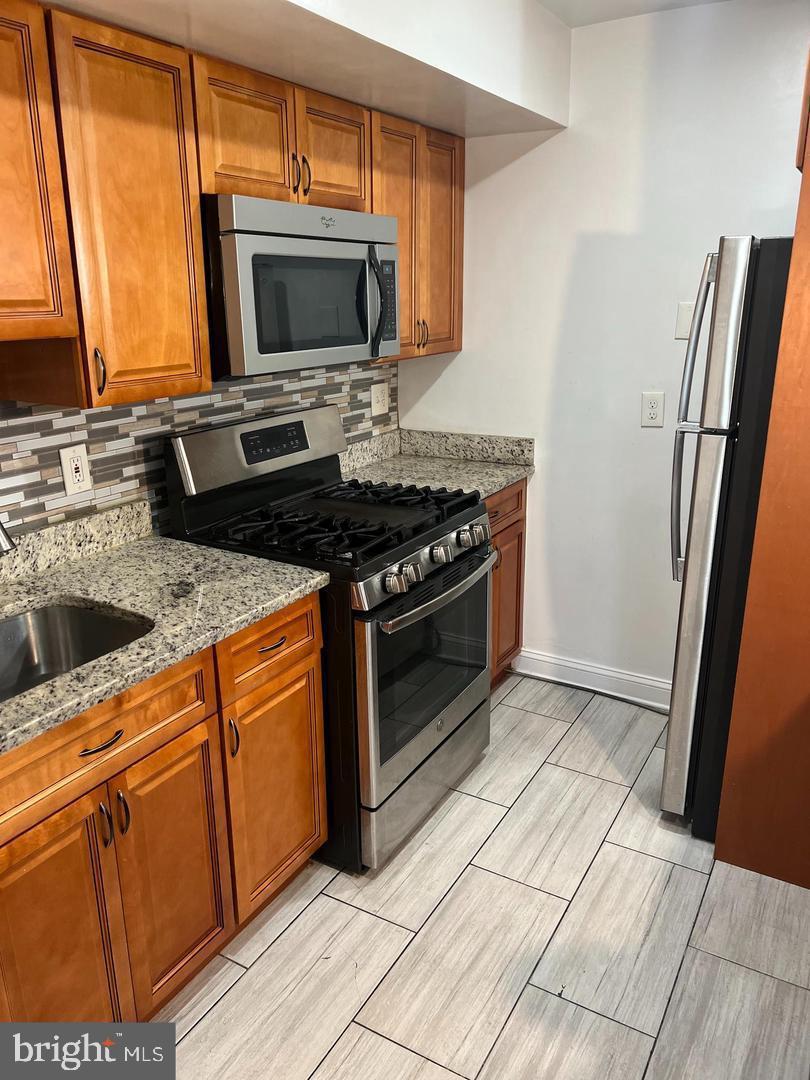 VALLEY HEIGHTS - Residential Lease