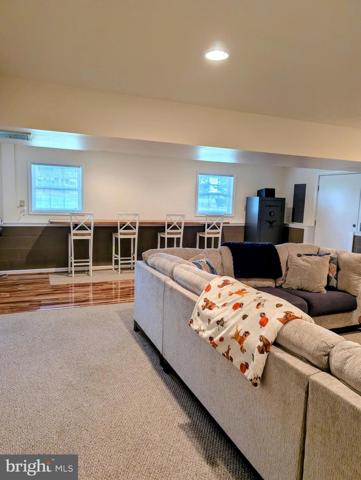 CROWN POINTE NORTH - Residential