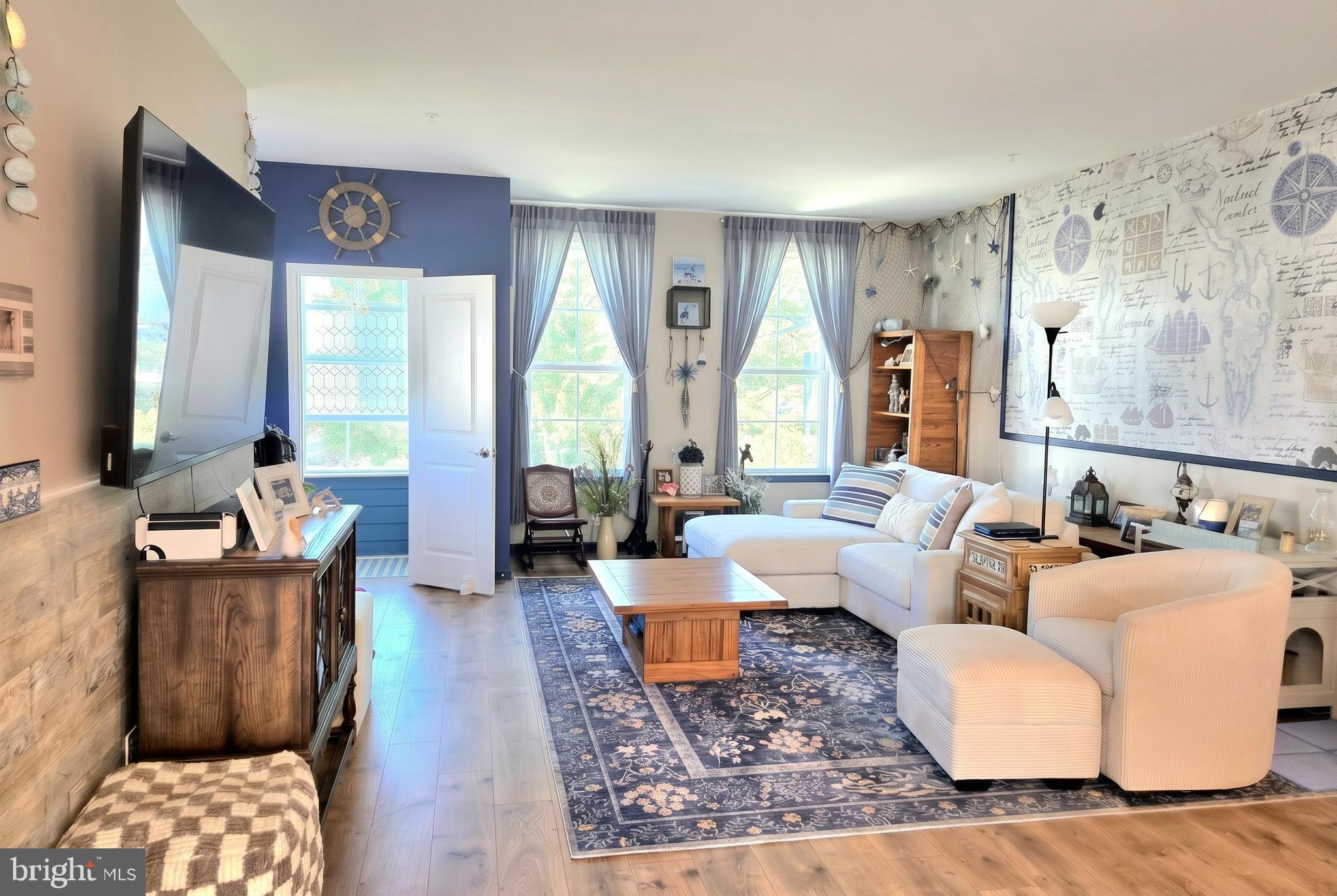 DEEP HARBOUR - Residential