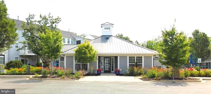 DEEP HARBOUR - Residential