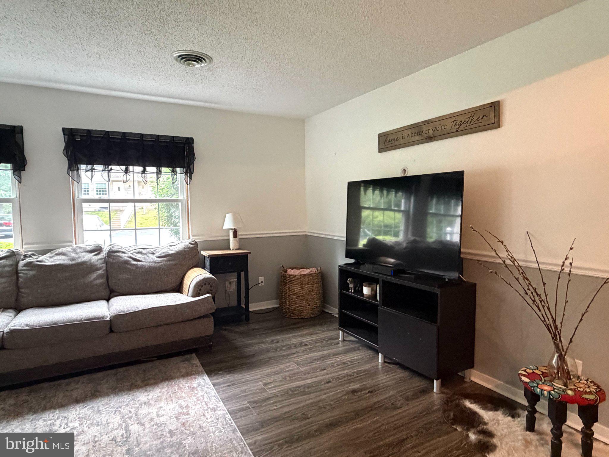 MAPLEWOOD TOWNHOUSES - Residential