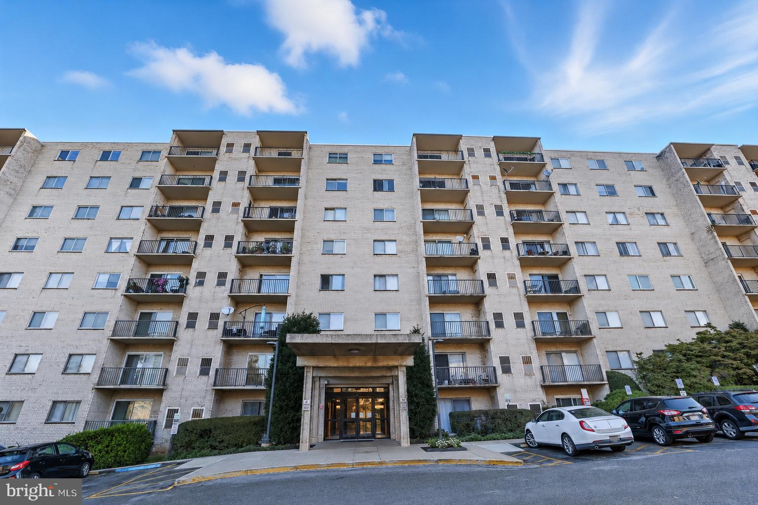 Welcome to this move-in-ready one-bedroom condo offering 801 square feet in the desirable Columbia Towers community. Freshly painted throughout, this bright and inviting fifth-floor unit features an open-concept layout with abundant natural light, a well-appointed kitchen with stainless steel appliances, and a spacious bedroom with generous closet space.
Enjoy the convenience of in-unit laundry, a private balcony with a lovely view, and access to a variety of community amenities. Columbia Towers offers a pool, on-site management, a club room, secure building access, and ample on-site parking.
Ideally located near shopping, dining options such as First Watch, and public transportation, this condo offers an excellent blend of comfort and convenience. Just minutes from Downtown Silver Spring, Columbia, Route 29, I-495, I-95, Route 200, the FDA, the University of Maryland, and major medical facilities.