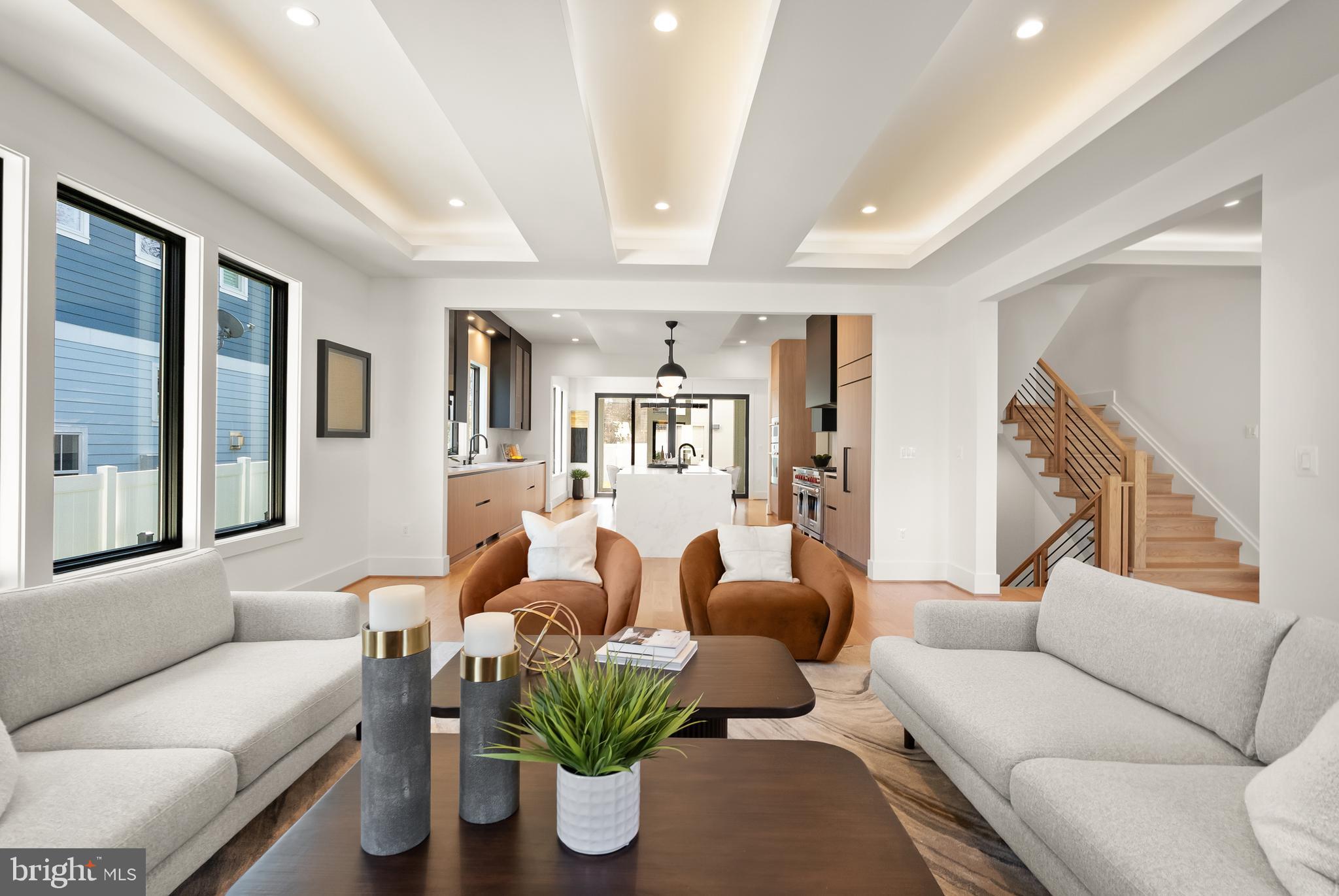 CLARENDON - Residential