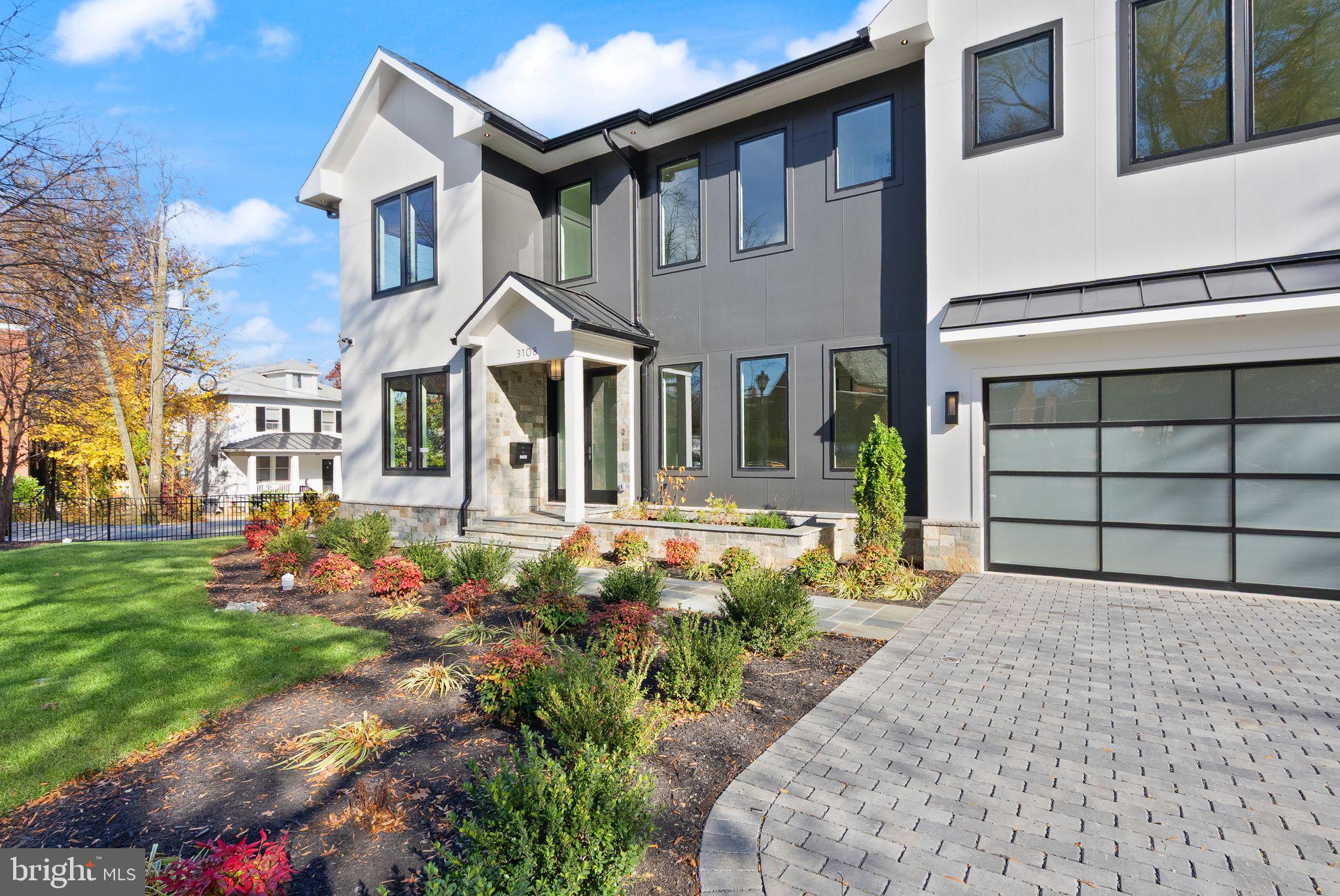 CLARENDON - Residential