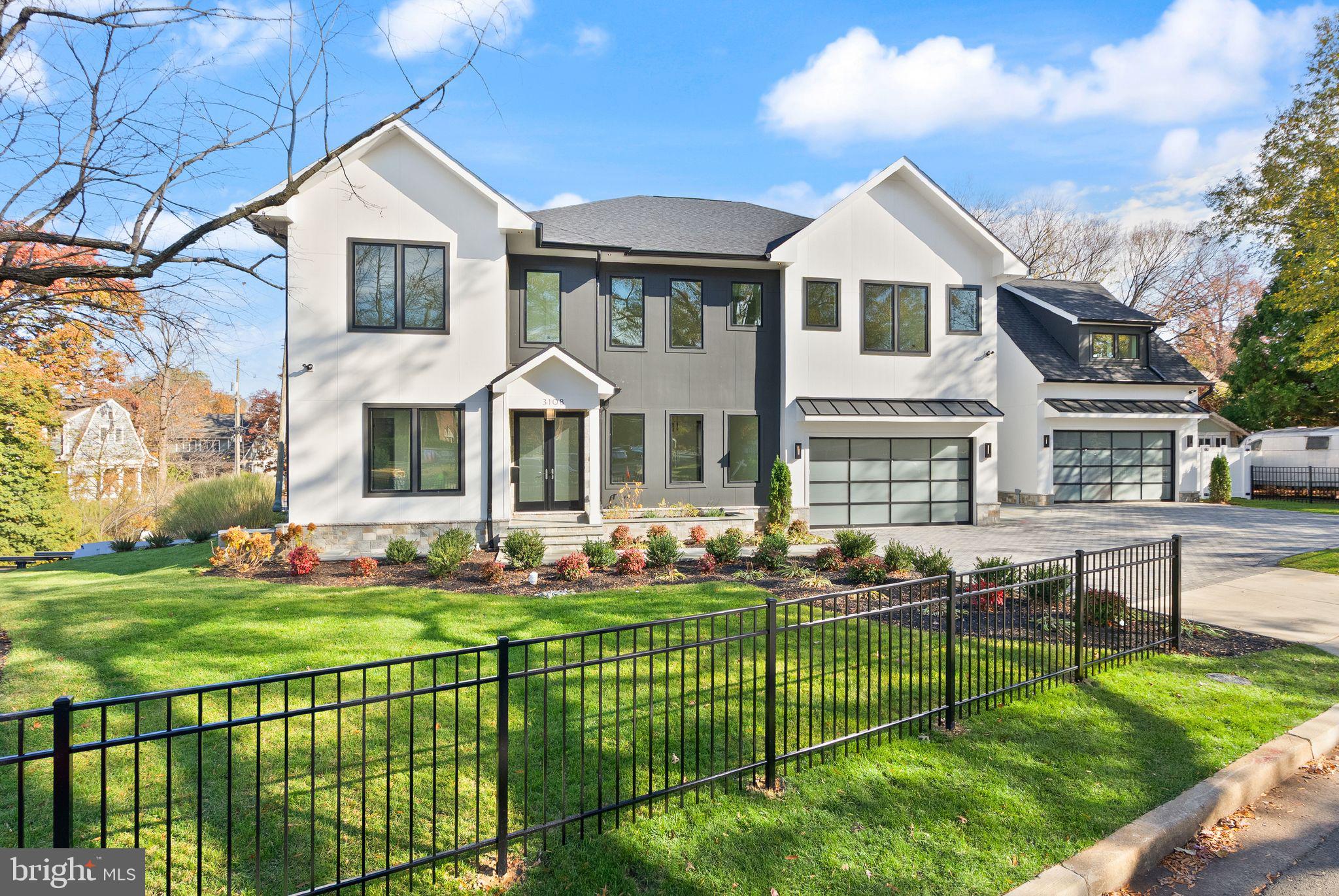 CLARENDON - Residential