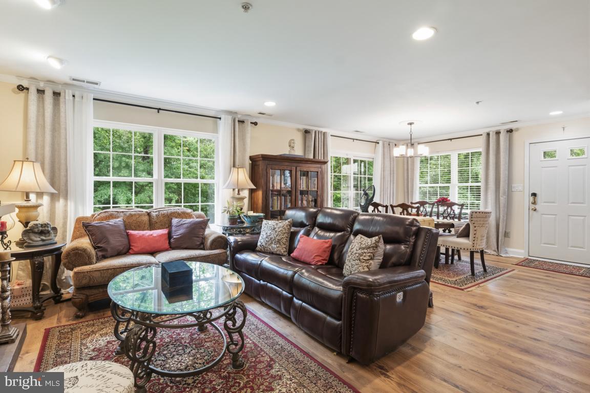 WALNUT BANK FARMS - Residential