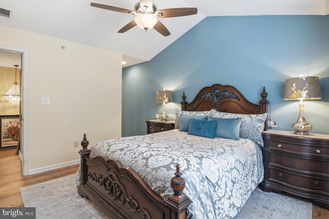 WALNUT BANK FARMS - Residential