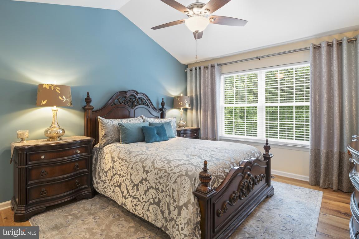 WALNUT BANK FARMS - Residential