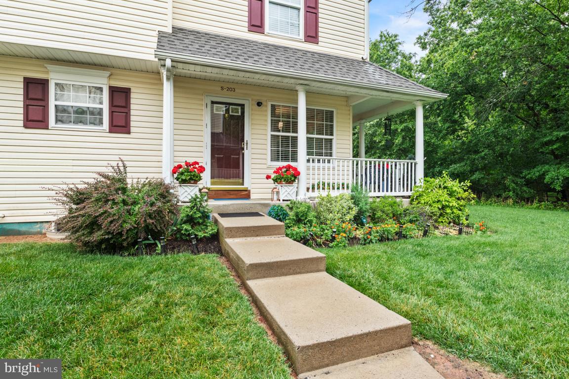 WALNUT BANK FARMS - Residential
