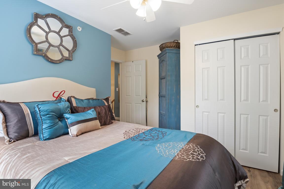 WALNUT BANK FARMS - Residential
