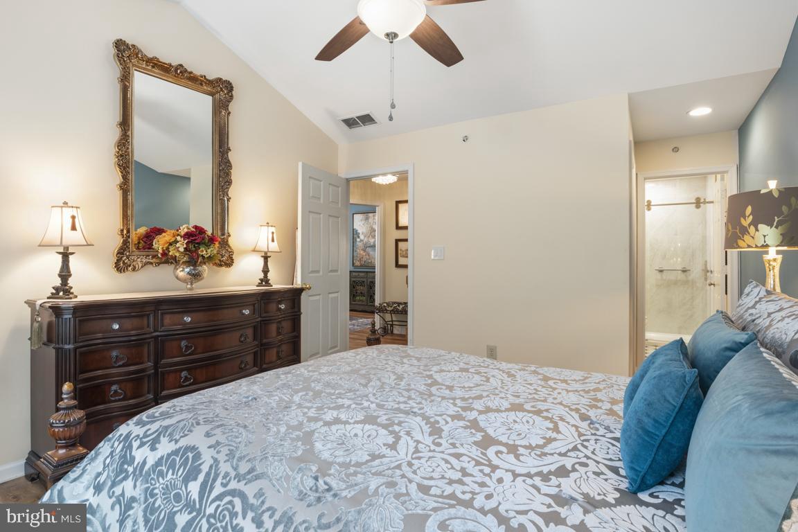 WALNUT BANK FARMS - Residential