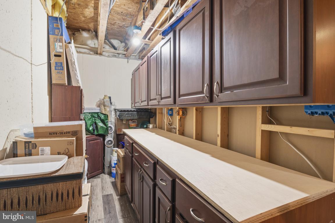 WALNUT BANK FARMS - Residential