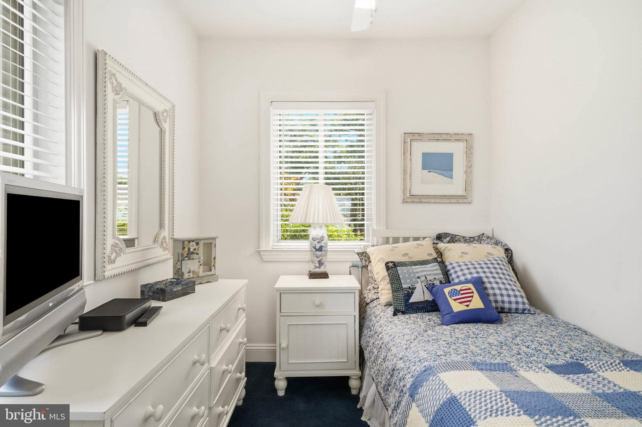SELBY ON THE BAY - Residential