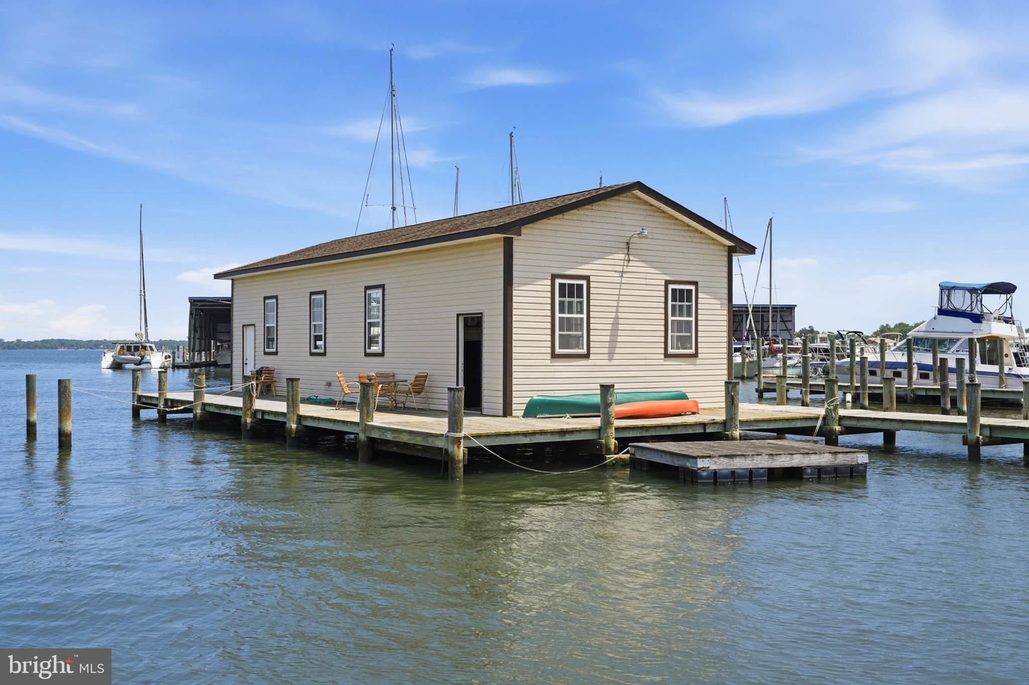 SELBY ON THE BAY - Residential