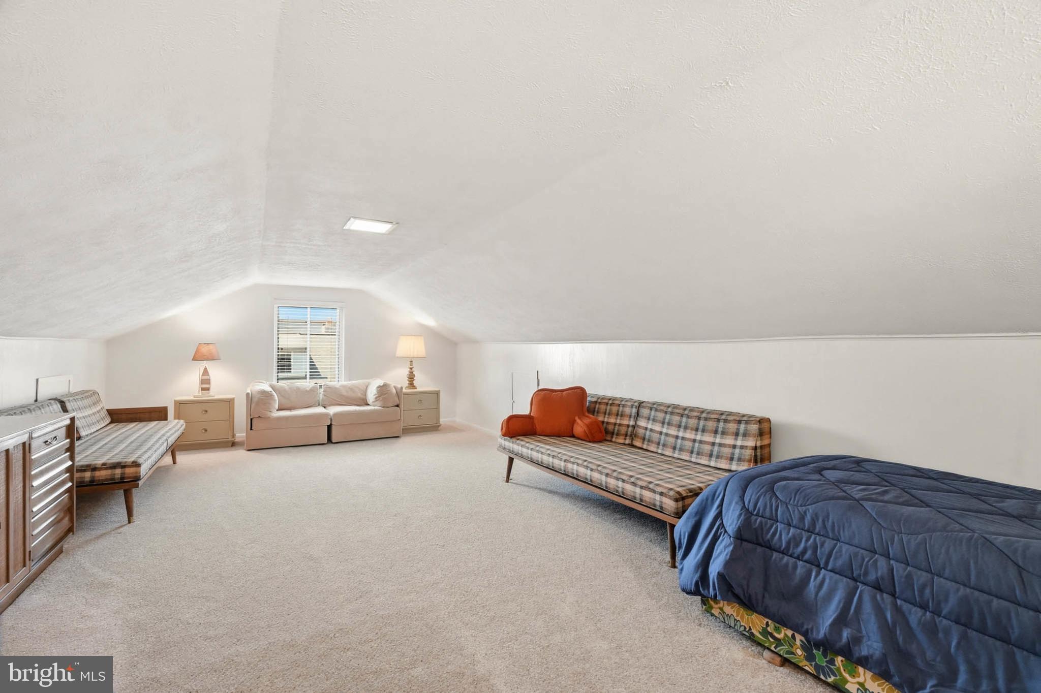 SELBY ON THE BAY - Residential