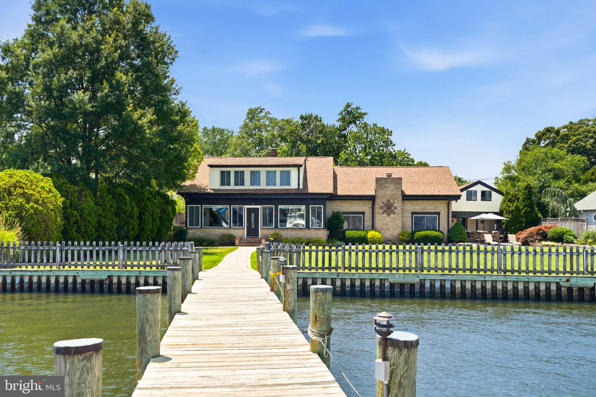 SELBY ON THE BAY - Residential