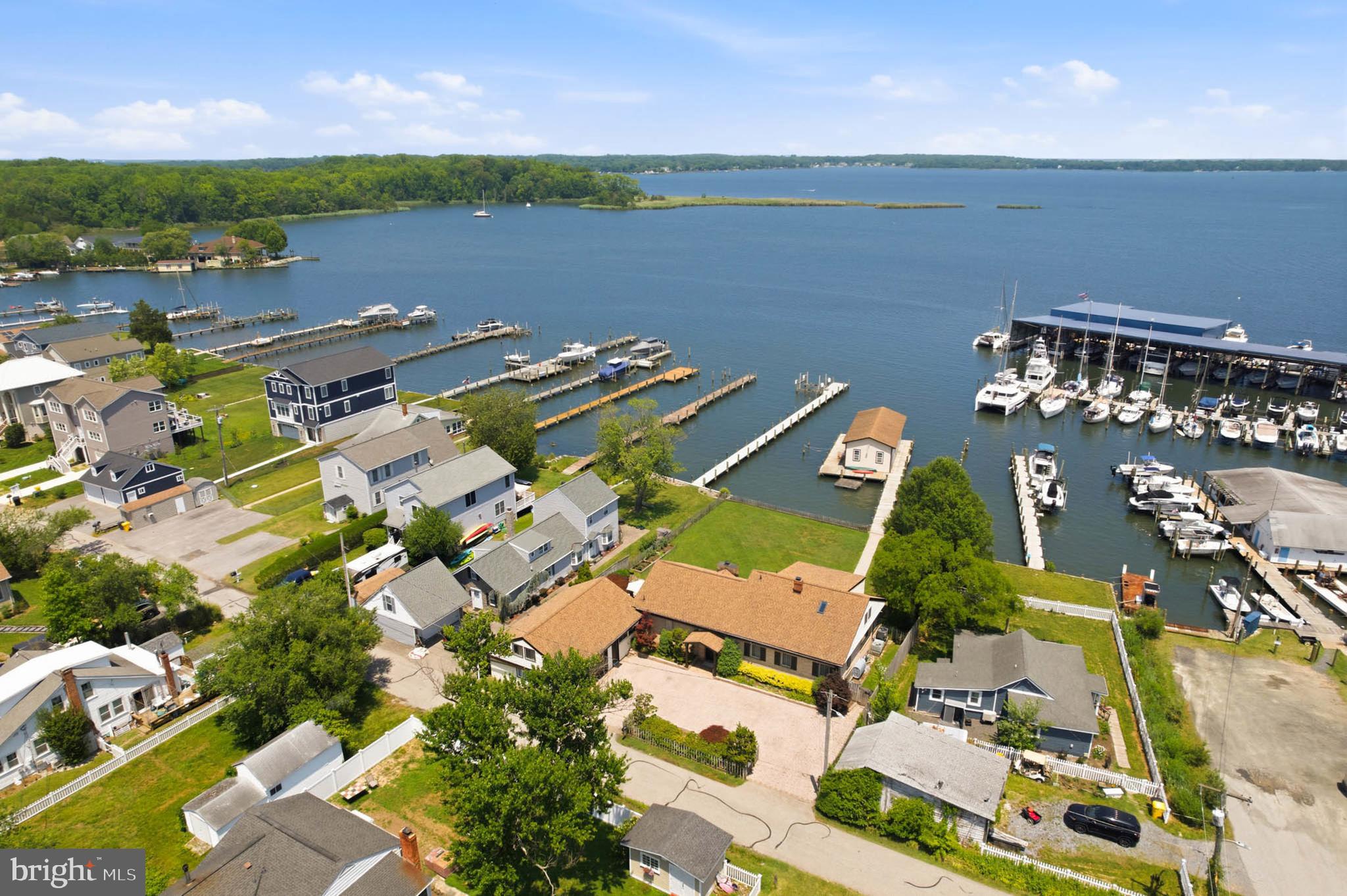SELBY ON THE BAY - Residential
