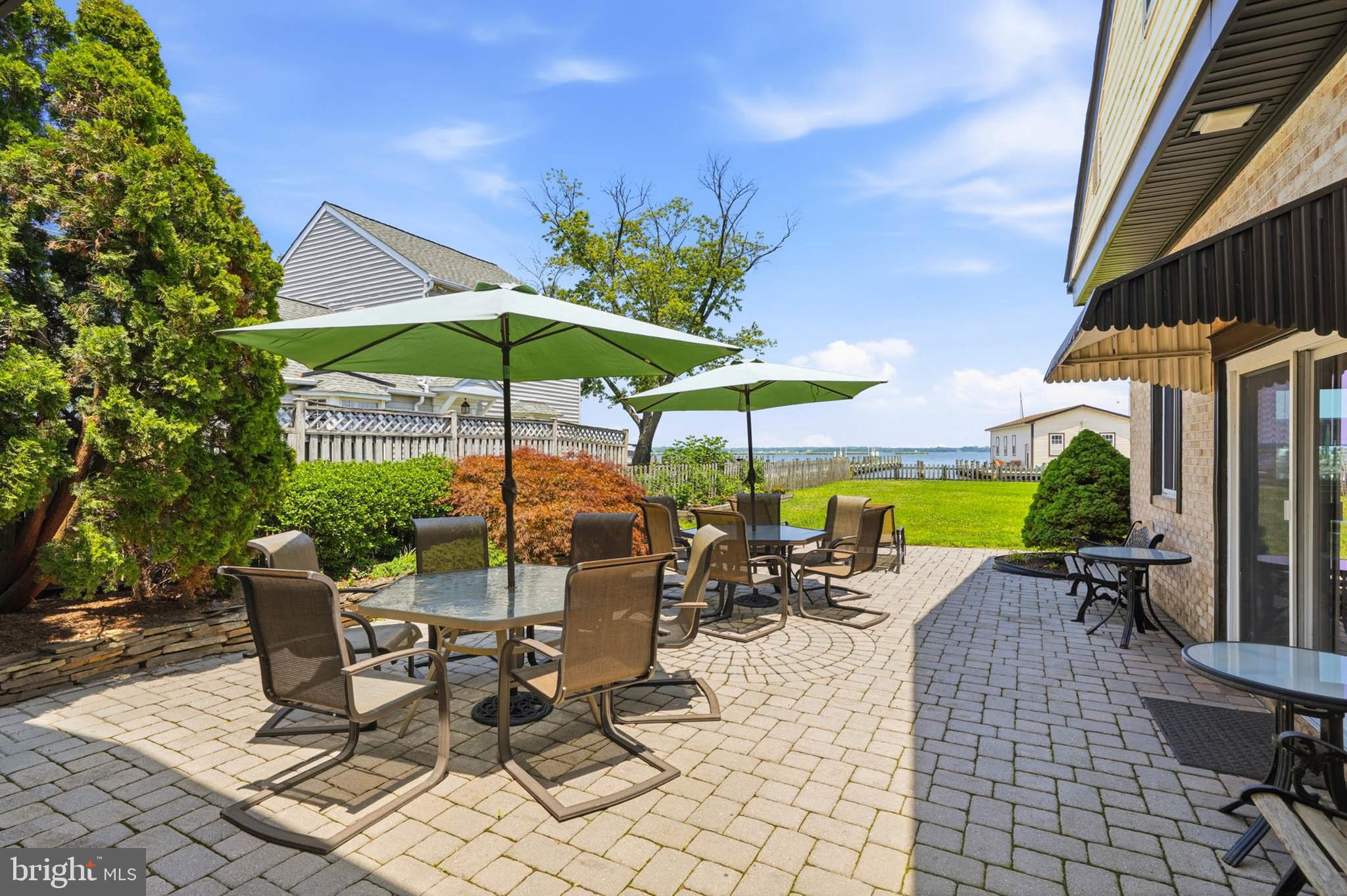 SELBY ON THE BAY - Residential