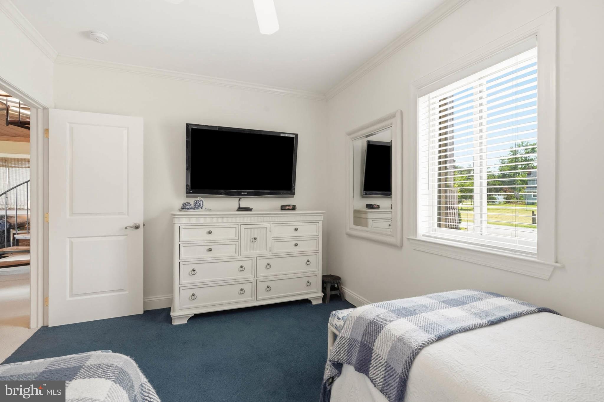 SELBY ON THE BAY - Residential