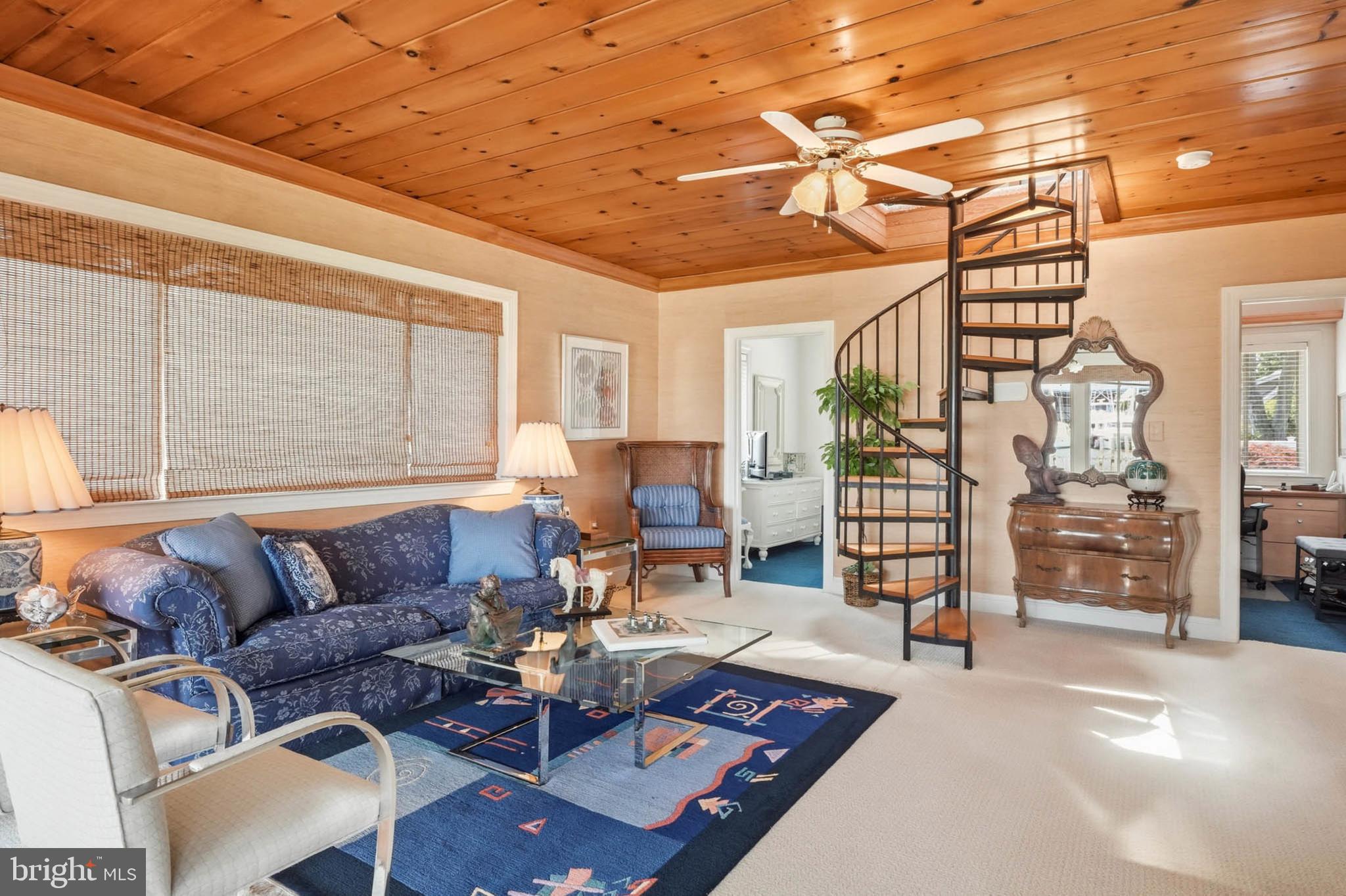 SELBY ON THE BAY - Residential