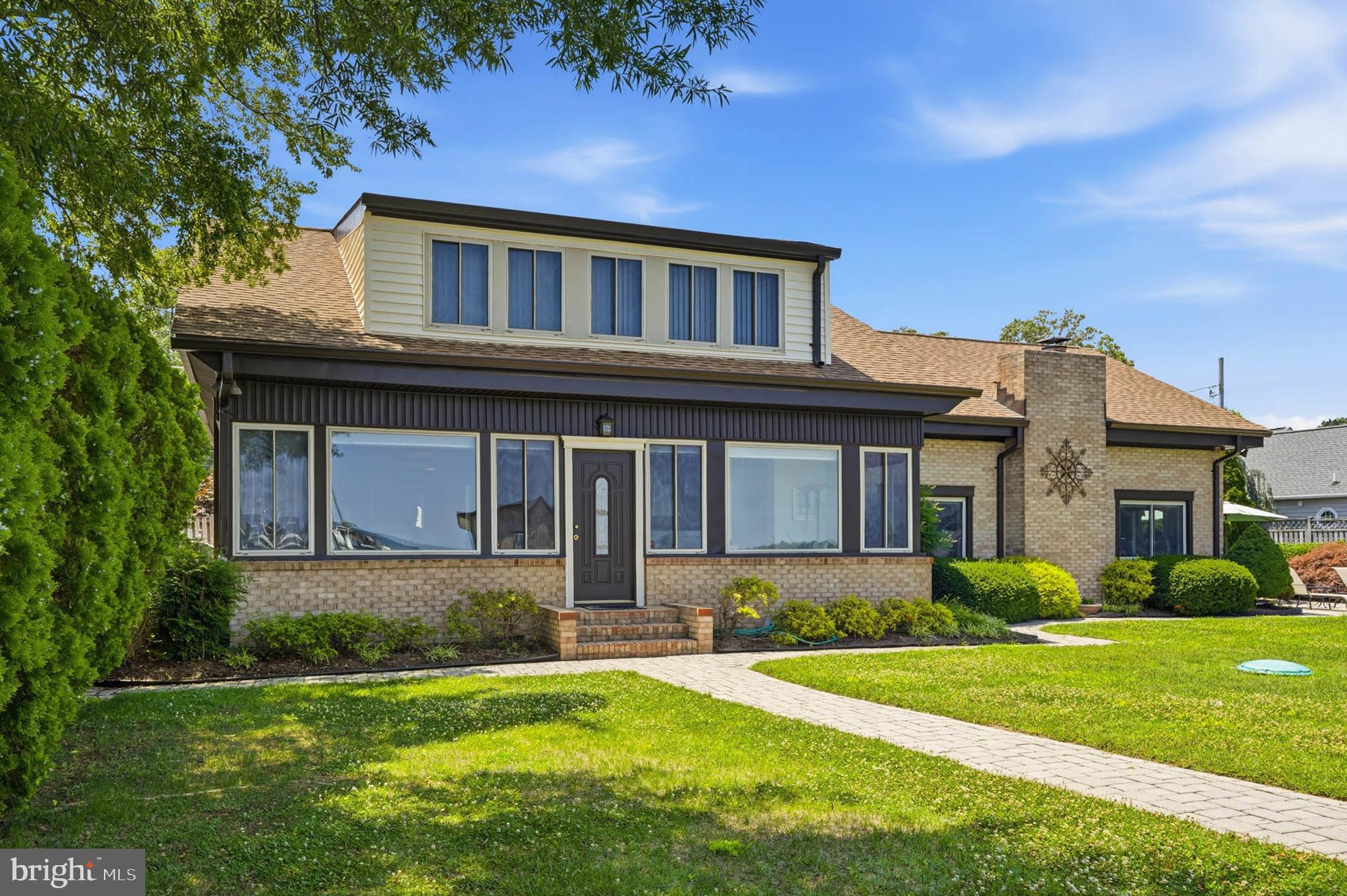 SELBY ON THE BAY - Residential