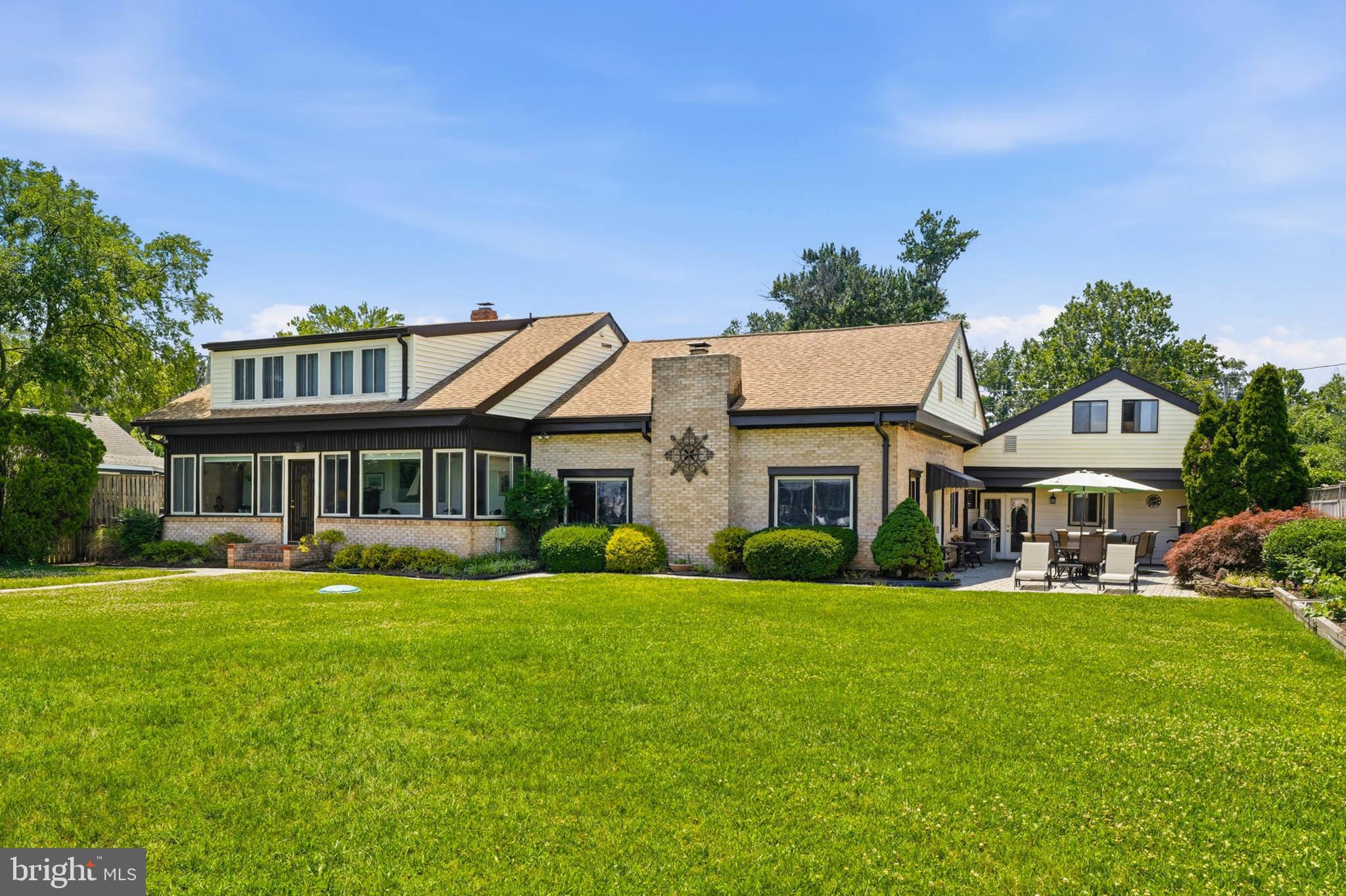 SELBY ON THE BAY - Residential