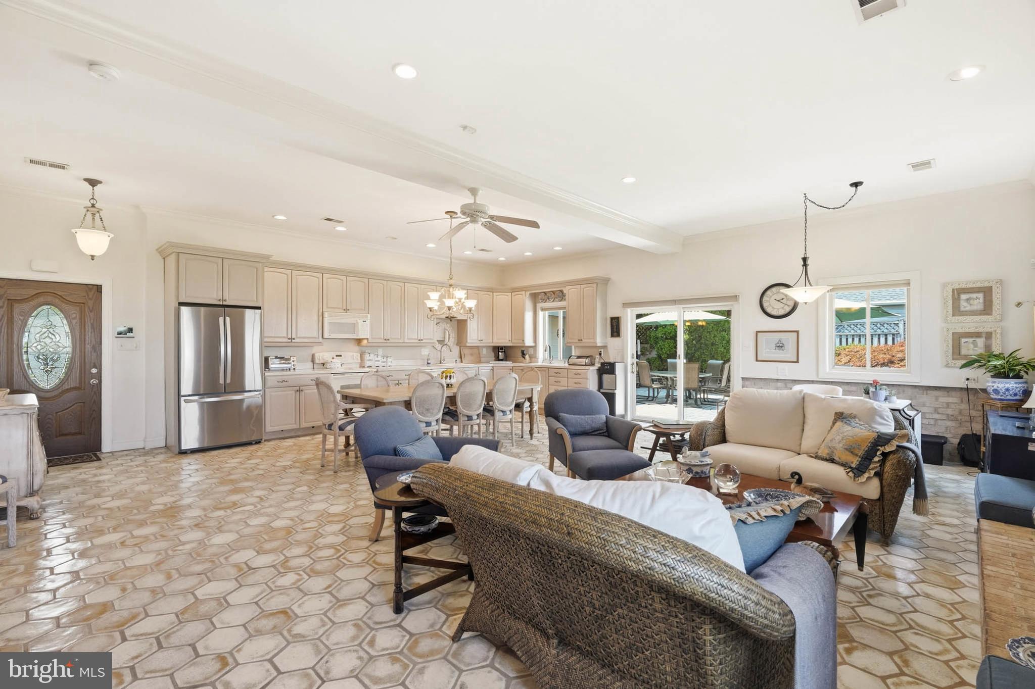 SELBY ON THE BAY - Residential