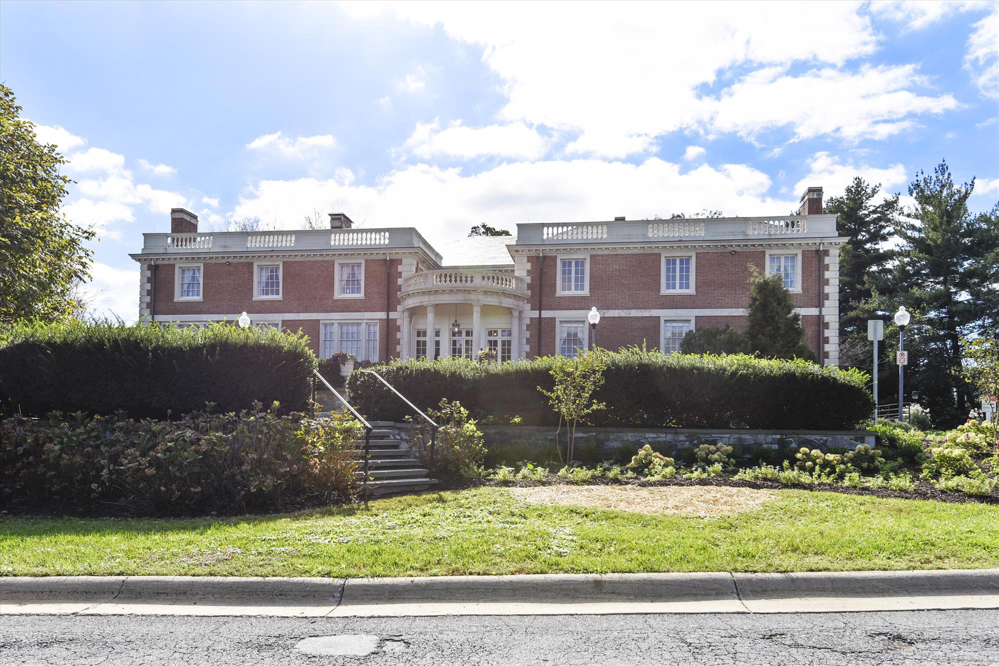 GROSVENOR PARK - Residential