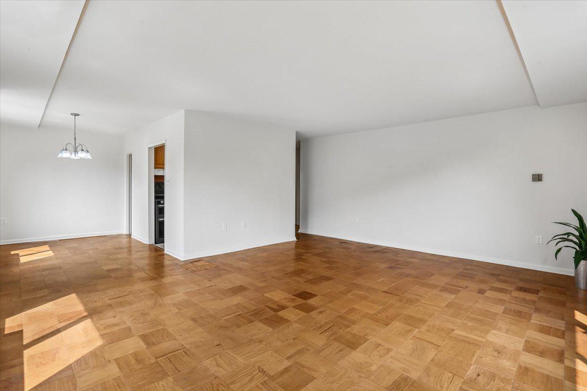 GROSVENOR PARK - Residential