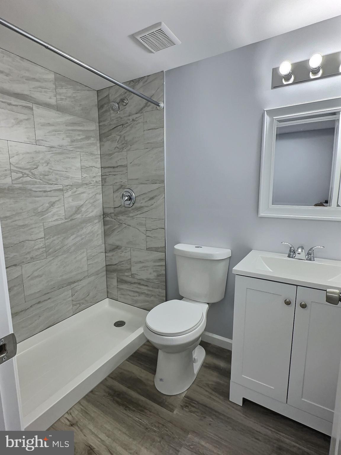 VIOLETVILLE - Residential Lease
